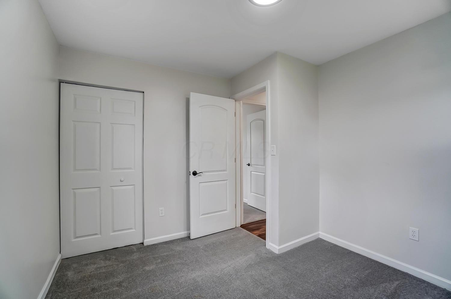 3571 Gerbert Road Columbus, OH 43224 - Photo 9 of 31