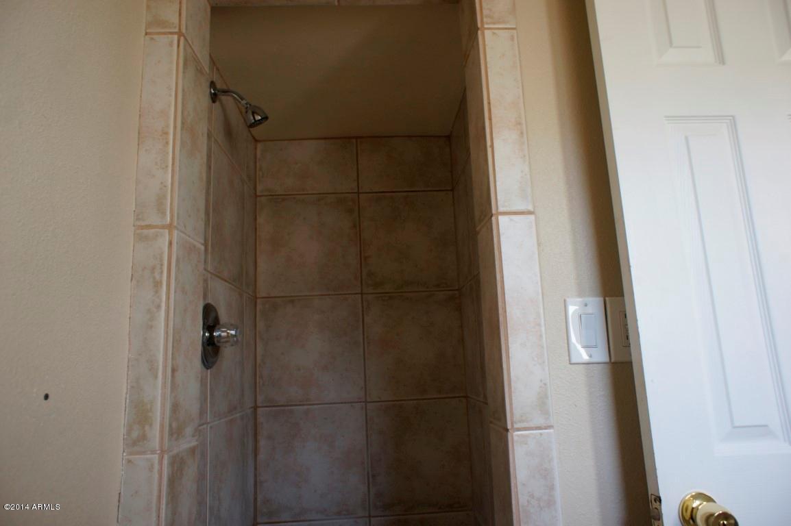 1750 West Bethany Home Road Phoenix, AZ 85015 - Photo 14 of 20 Master Shower