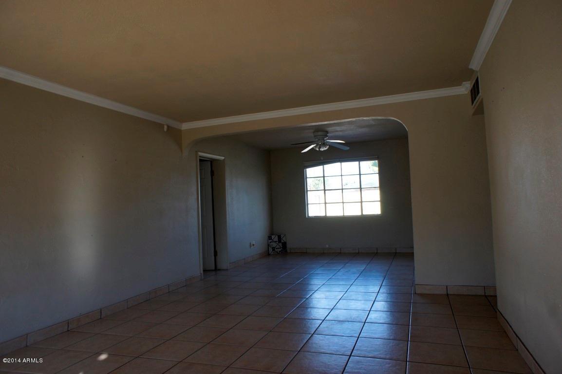 1750 West Bethany Home Road Phoenix, AZ 85015 - Photo 2 of 20 Living to Dining