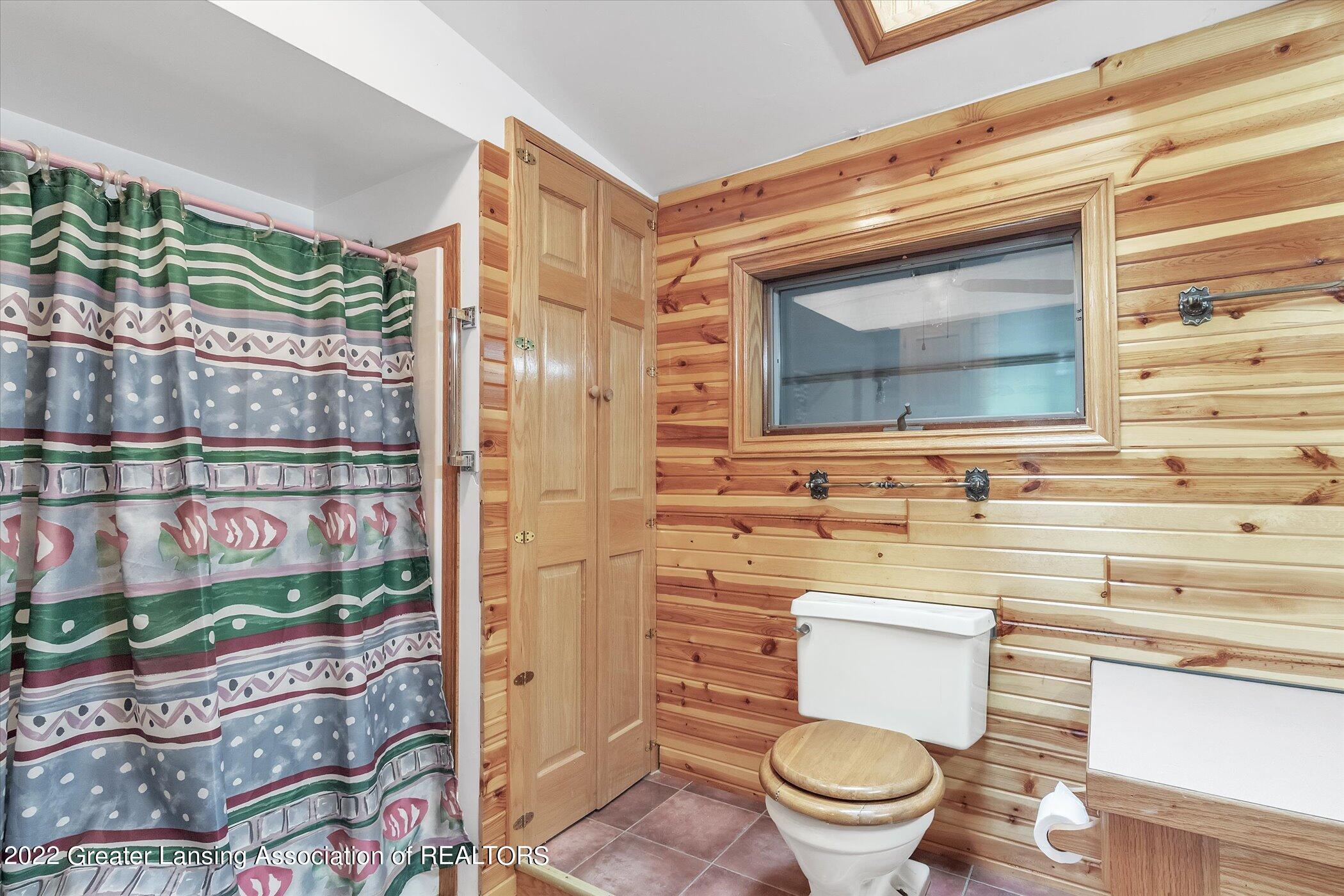 6908 East Mead Road Elsie, MI 48831 - Photo 37 of 80 37-6908-E-Mead-Rd-WindowStill-Real-Estat