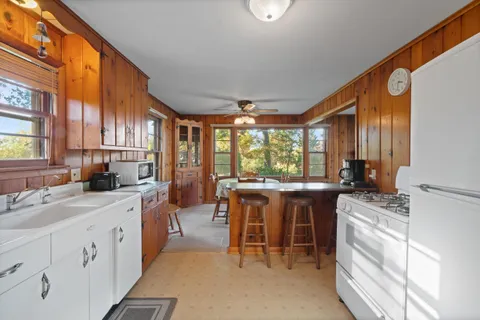 $1,295,000 | N1757 Wildwood Drive, Linn, WI 53147