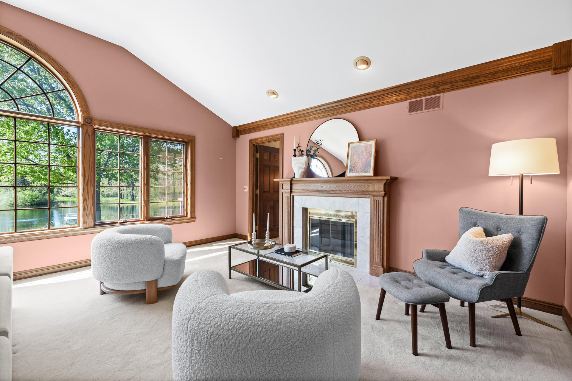 1041 Horns Corners Road Cedarburg, WI 53012 - Photo 4 of 53 Living Room