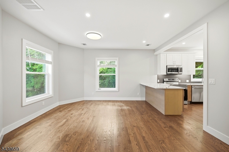 40 Jardine Road, Unit 2 Morristown, NJ 07960 - Photo 9 of 48