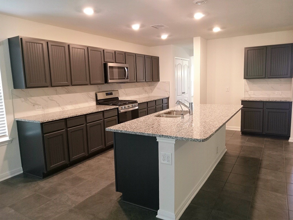 2312 Rosemary Street Rosenberg, TX 77469 - Photo 2 of 19