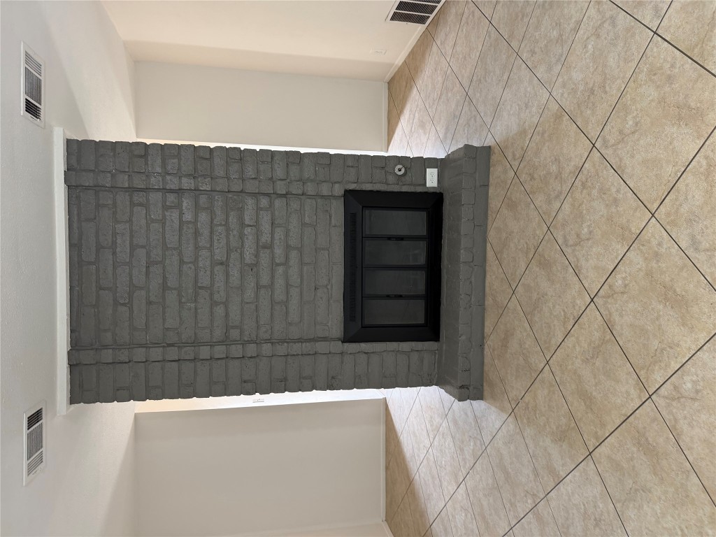 12012 Swallow Drive Austin, TX 78750 - Photo 5 of 33