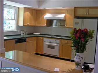 476 Weadley Road Wayne, PA 19087 - Photo 5 of 11 Kitchen