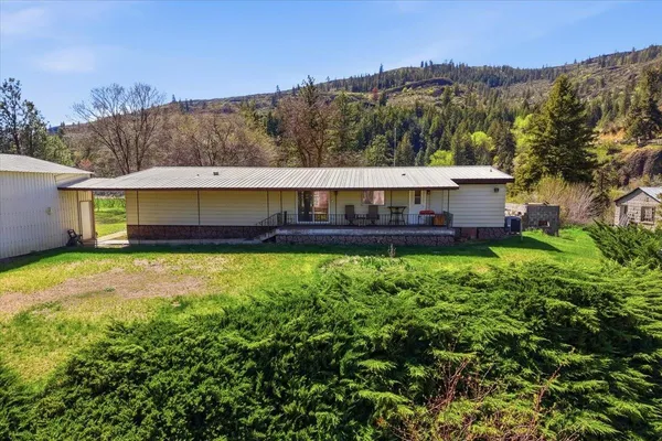 $399,000 | 38738 Sterling Valley Road North, Lincoln, WA 99147