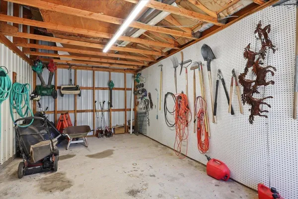 $399,000 | 38738 Sterling Valley Road North, Lincoln, WA 99147