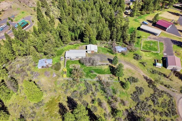 $399,000 | 38738 Sterling Valley Road North, Lincoln, WA 99147