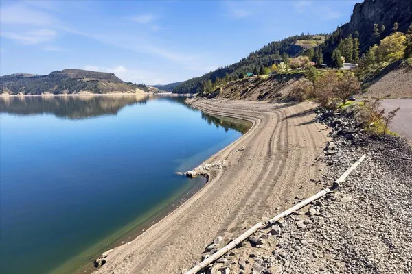 $399,000 | 38738 Sterling Valley Road North, Lincoln, WA 99147