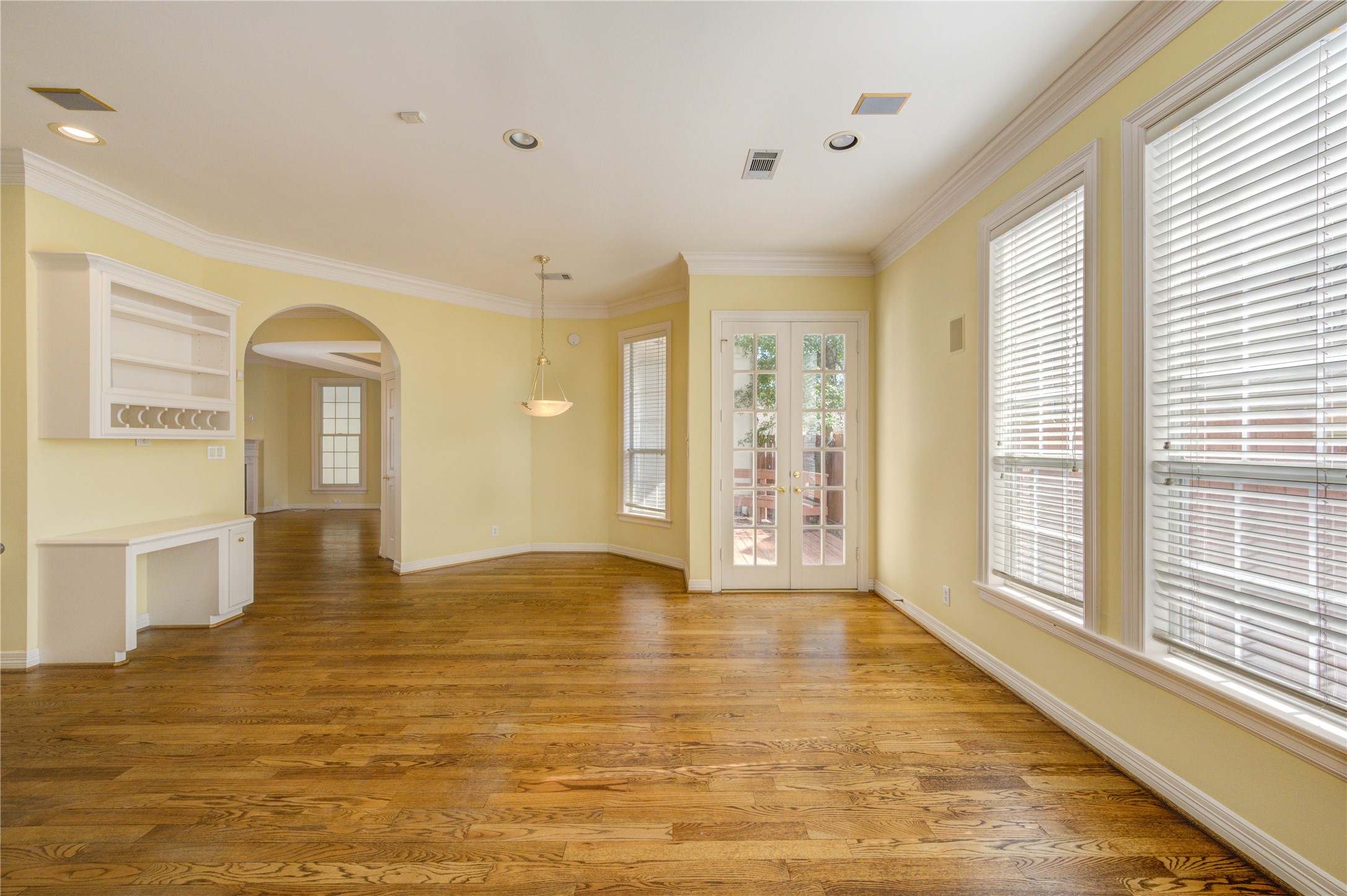 2124 Nantucket Drive, Unit B Houston, TX 77057 - Photo 15 of 35