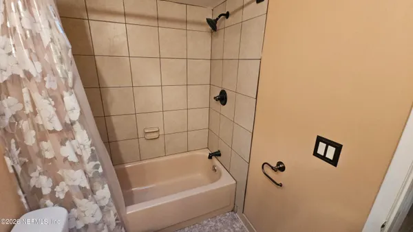 $275,000 | 4978 Lofty Pines Circle West, Jacksonville, FL 32210