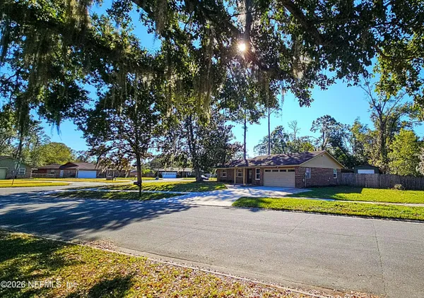 $275,000 | 4978 Lofty Pines Circle West, Jacksonville, FL 32210