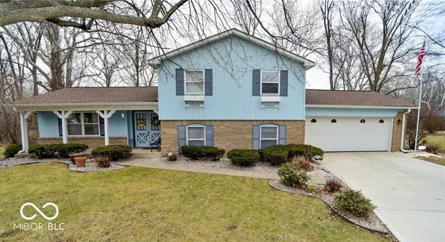 $325,000 | 535 Montrose Court, Indianapolis, IN 46234