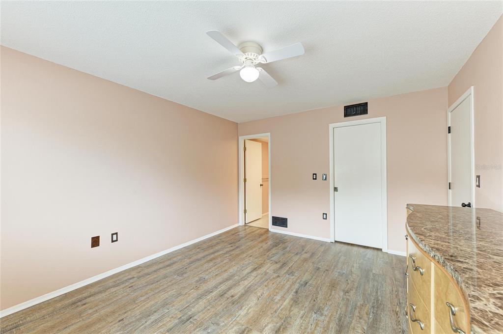 220 Santa Maria Street, Unit 338 Venice, FL 34285 - Photo 27 of 50