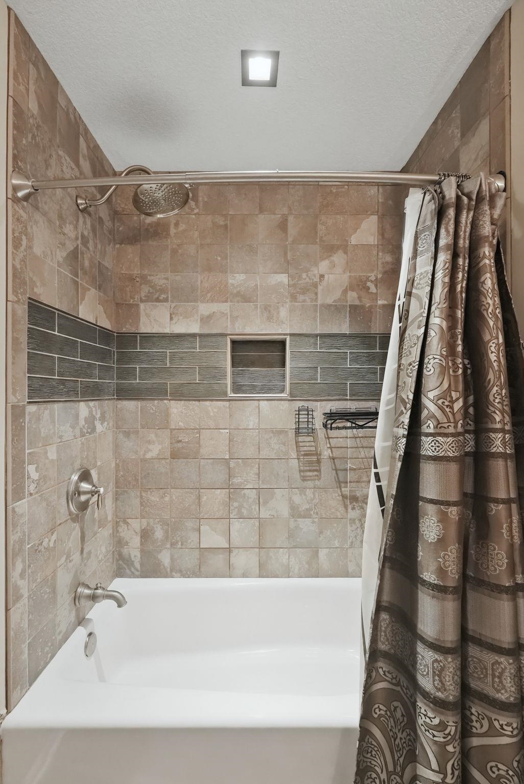 10001 Oak Trail Road Fort Wayne, IN 46825 - Photo 21 of 33