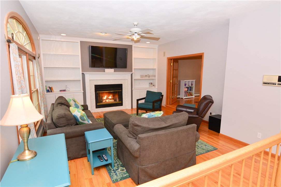 40 Fox Run Cranston, RI 02921 - Photo 13 of 40 Gallery Image 13