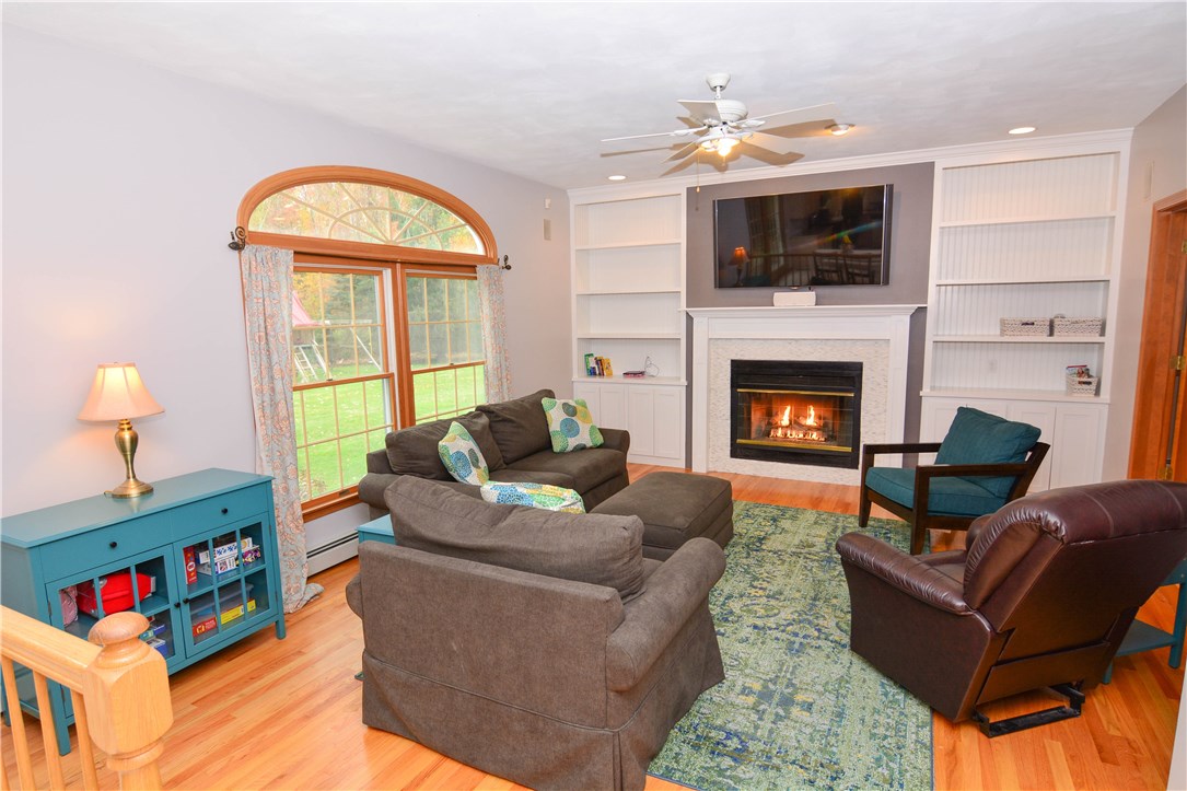 40 Fox Run Cranston, RI 02921 - Photo 15 of 40 Gallery Image 15