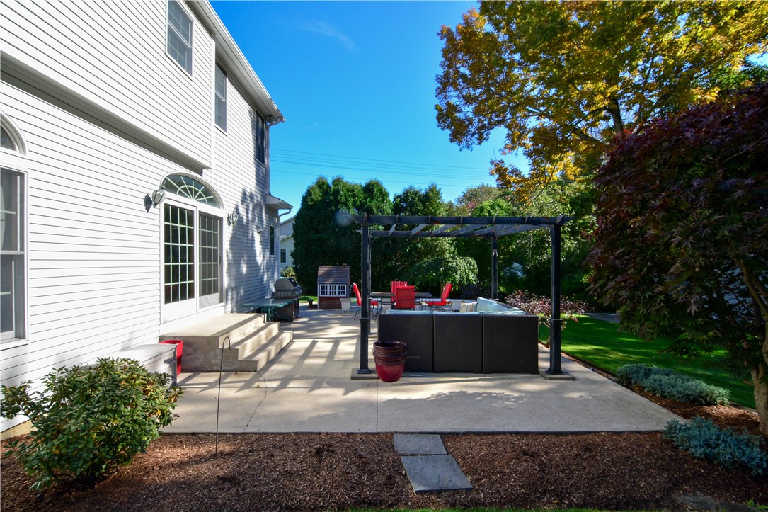 40 Fox Run Cranston, RI 02921 - Photo 34 of 40 Gallery Image 34