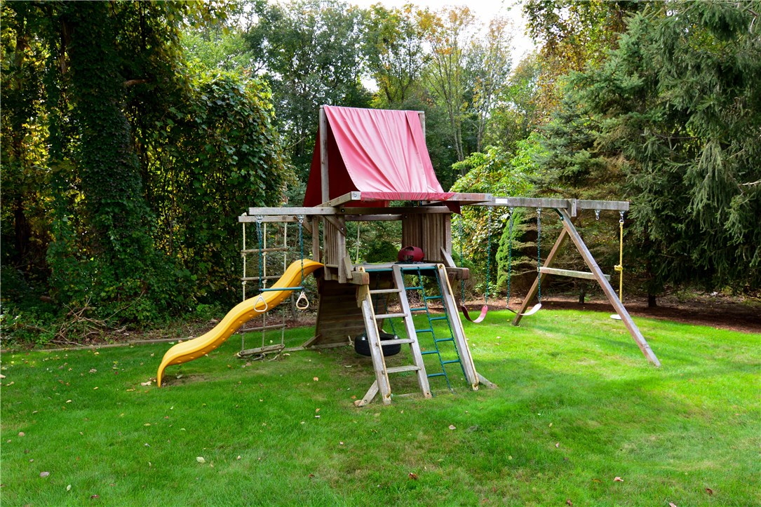 40 Fox Run Cranston, RI 02921 - Photo 40 of 40 Gallery Image 40