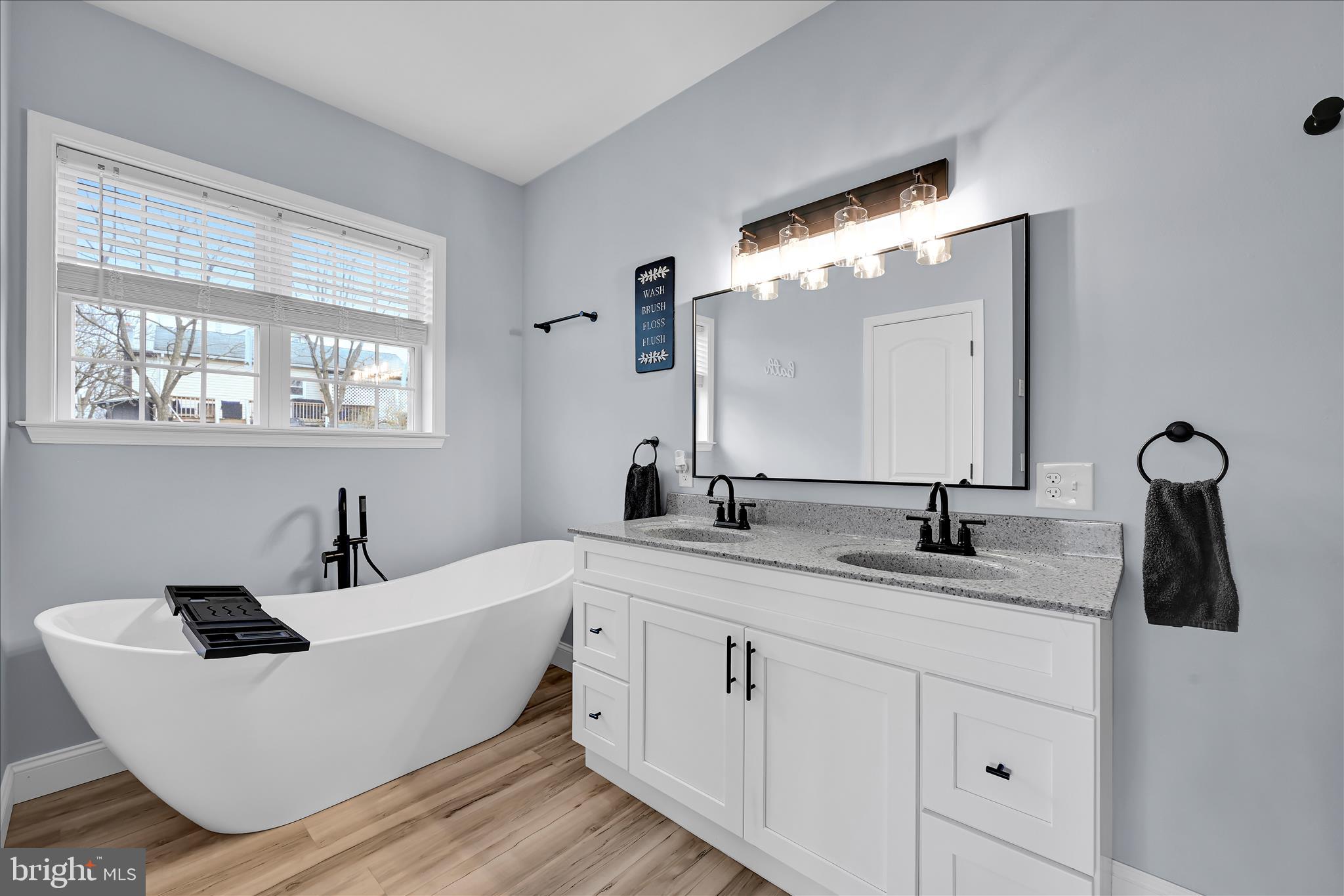 2739 Cedar Run Road Lebanon, PA 17046 - Photo 22 of 58 Bathroom