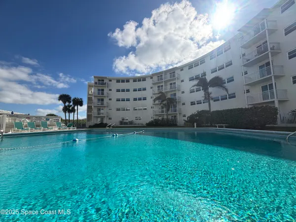 $3,000 | 4000 Ocean Beach Boulevard, Unit 2J, Cocoa Beach, FL 32931