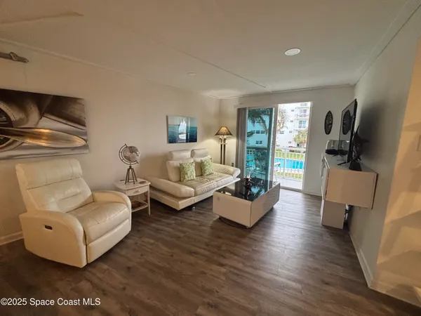 $3,000 | 4000 Ocean Beach Boulevard, Unit 2J, Cocoa Beach, FL 32931