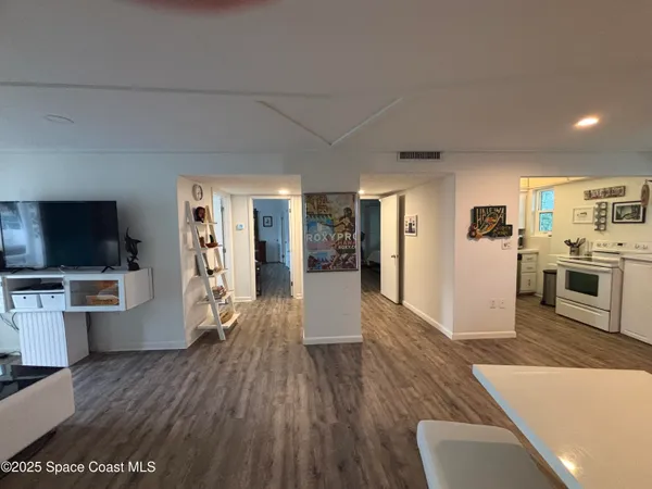 $3,000 | 4000 Ocean Beach Boulevard, Unit 2J, Cocoa Beach, FL 32931