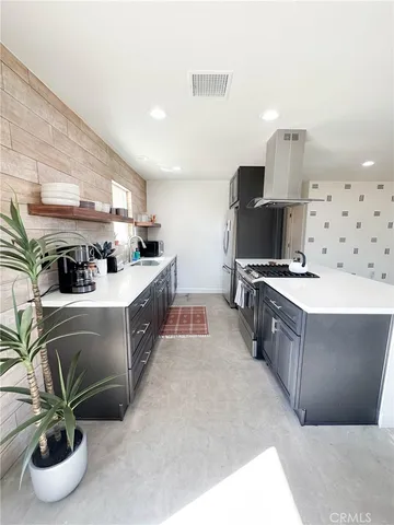 $300,000 | 61539 Sunburst Drive, Joshua Tree, CA 92252