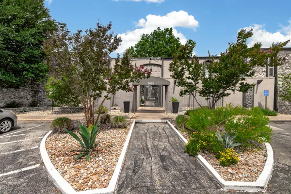 $180,000 | 5820 Berkman Drive, Unit 120, Austin, TX 78723