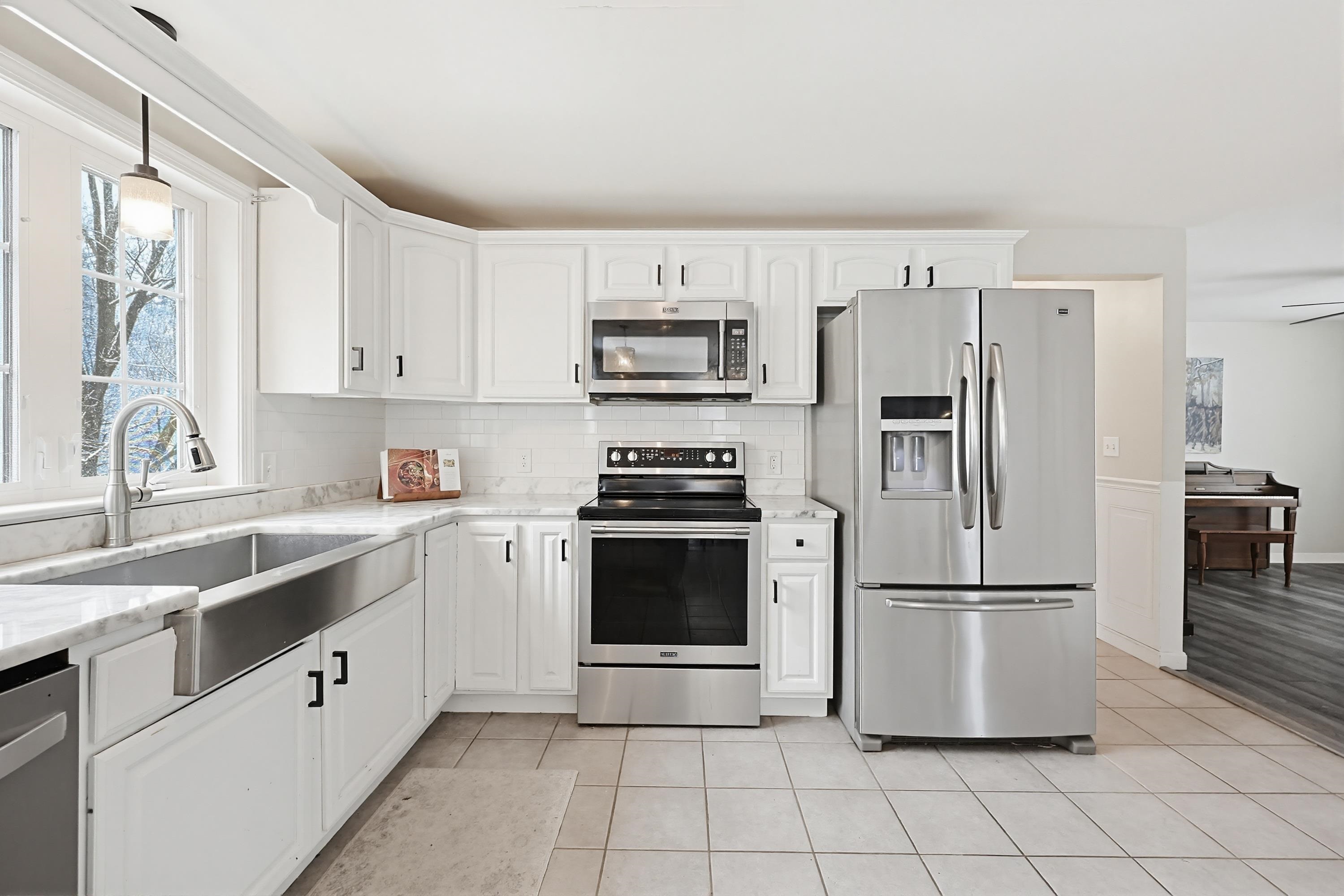 19 Rouleau Drive Somersworth, NH 03878 - Photo 15 of 49