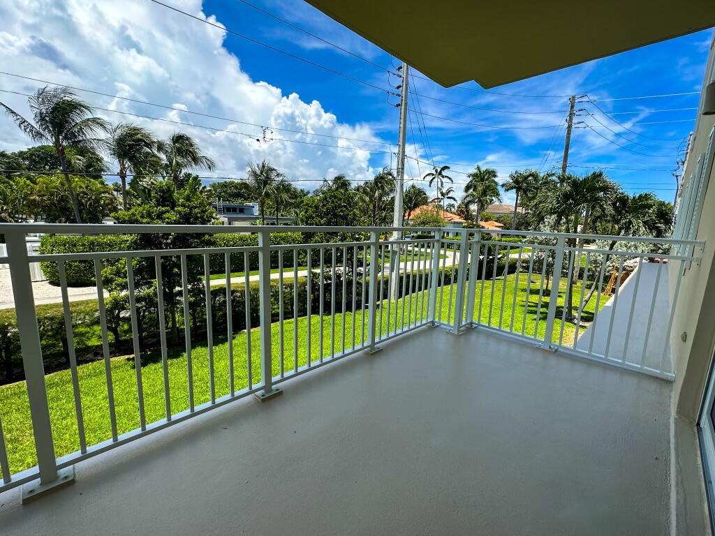 950 De Soto Road, Unit 2B Boca Raton, FL 33432 - Photo 31 of 38 IMG-5807