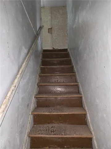 $29,900 | 235 West 7th Avenue, Garnett, KS 66032