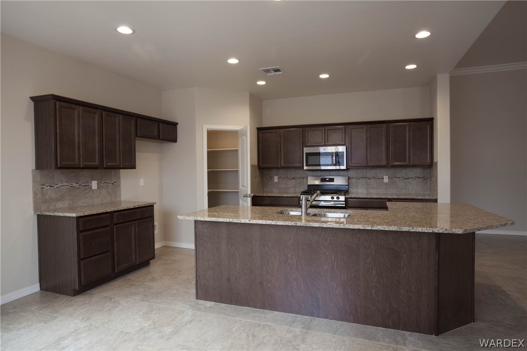 3288 Roma Court Kingman, AZ 86401 - Photo 8 of 27 Gallery Image 8