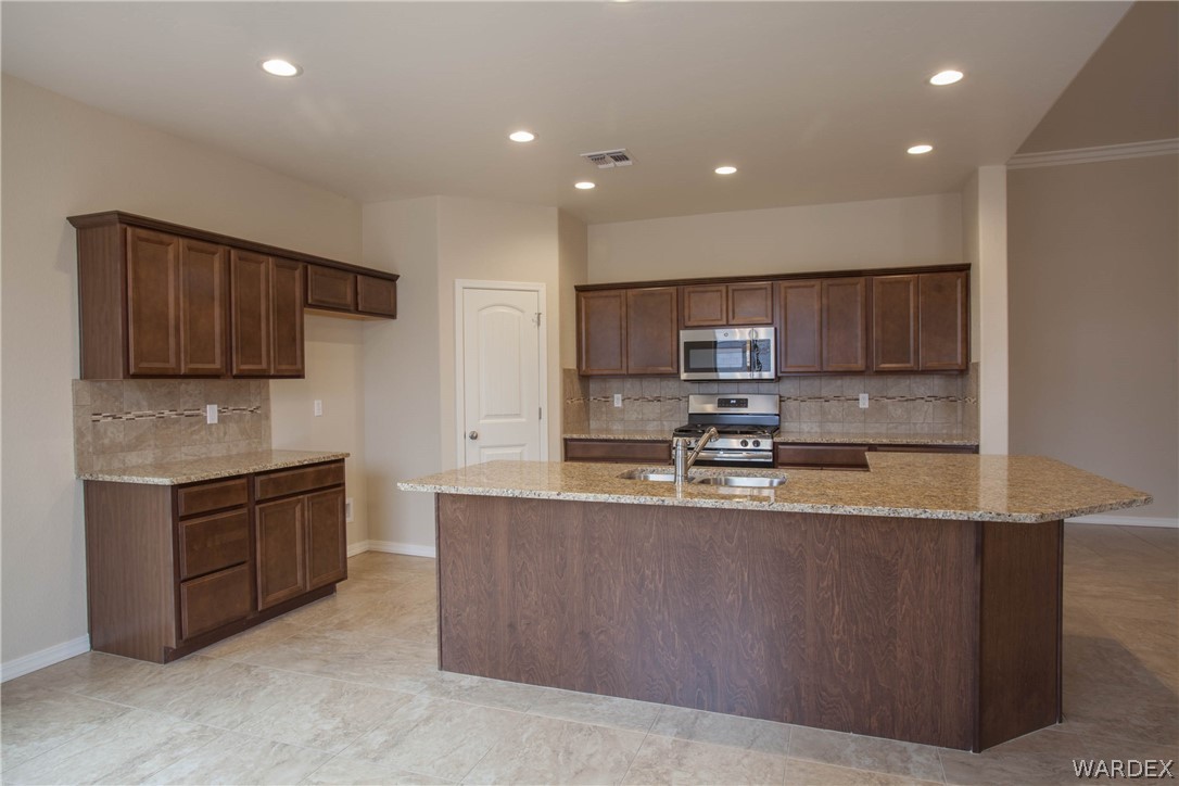3288 Roma Court Kingman, AZ 86401 - Photo 9 of 27 Gallery Image 9
