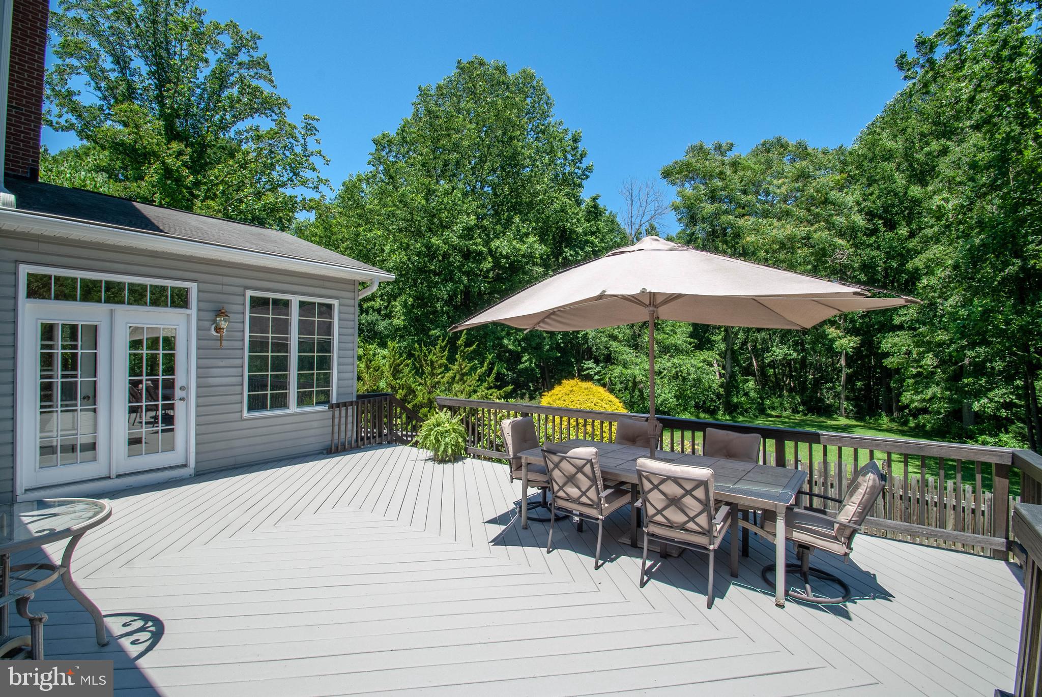 2002 Cortland Road Davidsonville, MD 21035 - Photo 3 of 43 Large 25 x 20 deck for the family bar be que