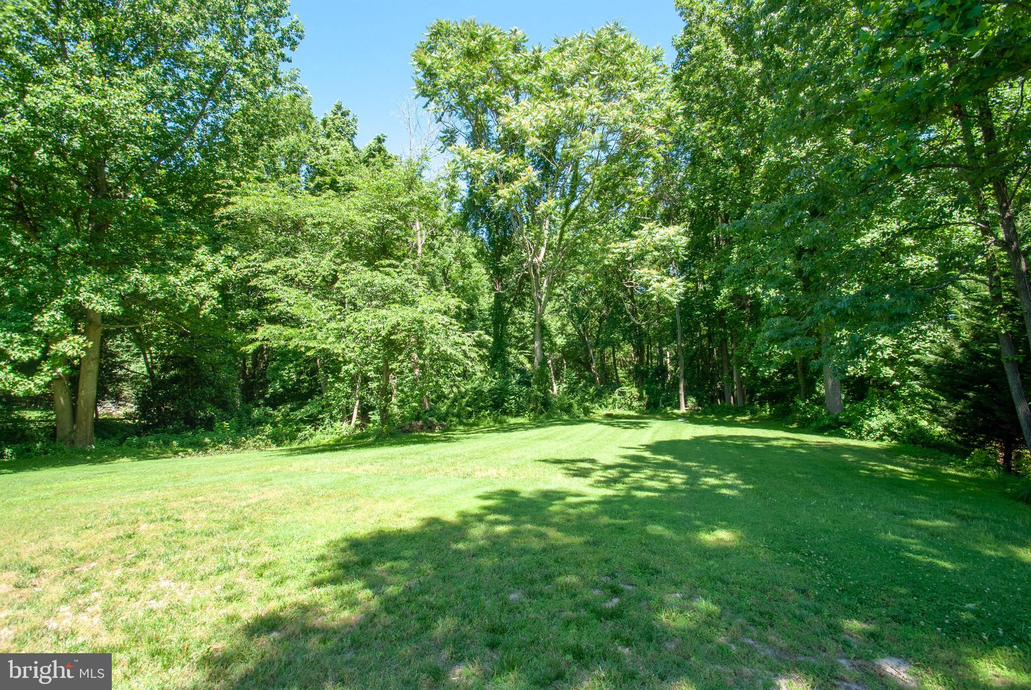 2002 Cortland Road Davidsonville, MD 21035 - Photo 30 of 43 Private rear yard backing to woods