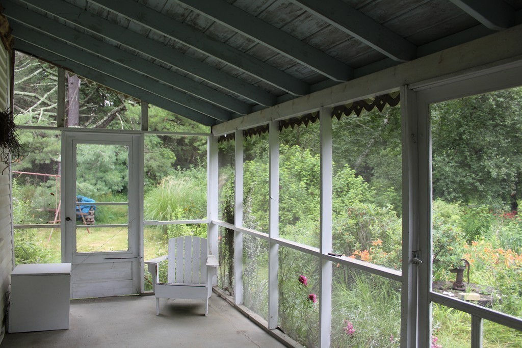 2 Delisle Road Southampton, MA 01073 - Photo 3 of 26 Gallery Image 3