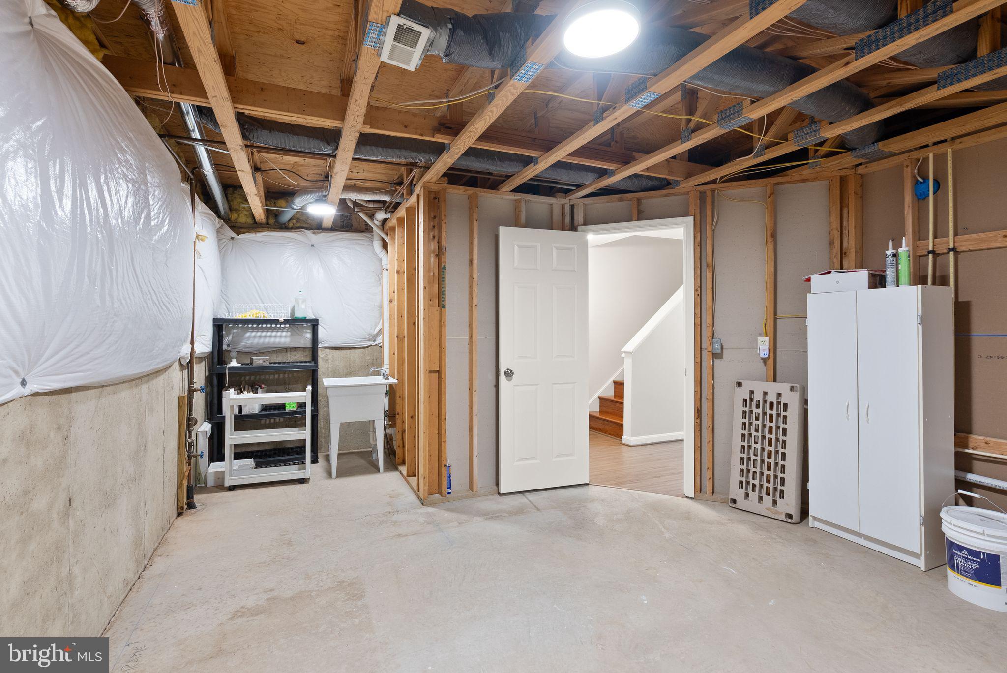 12056 Edgemere Circle Reston, VA 20190 - Photo 58 of 64
