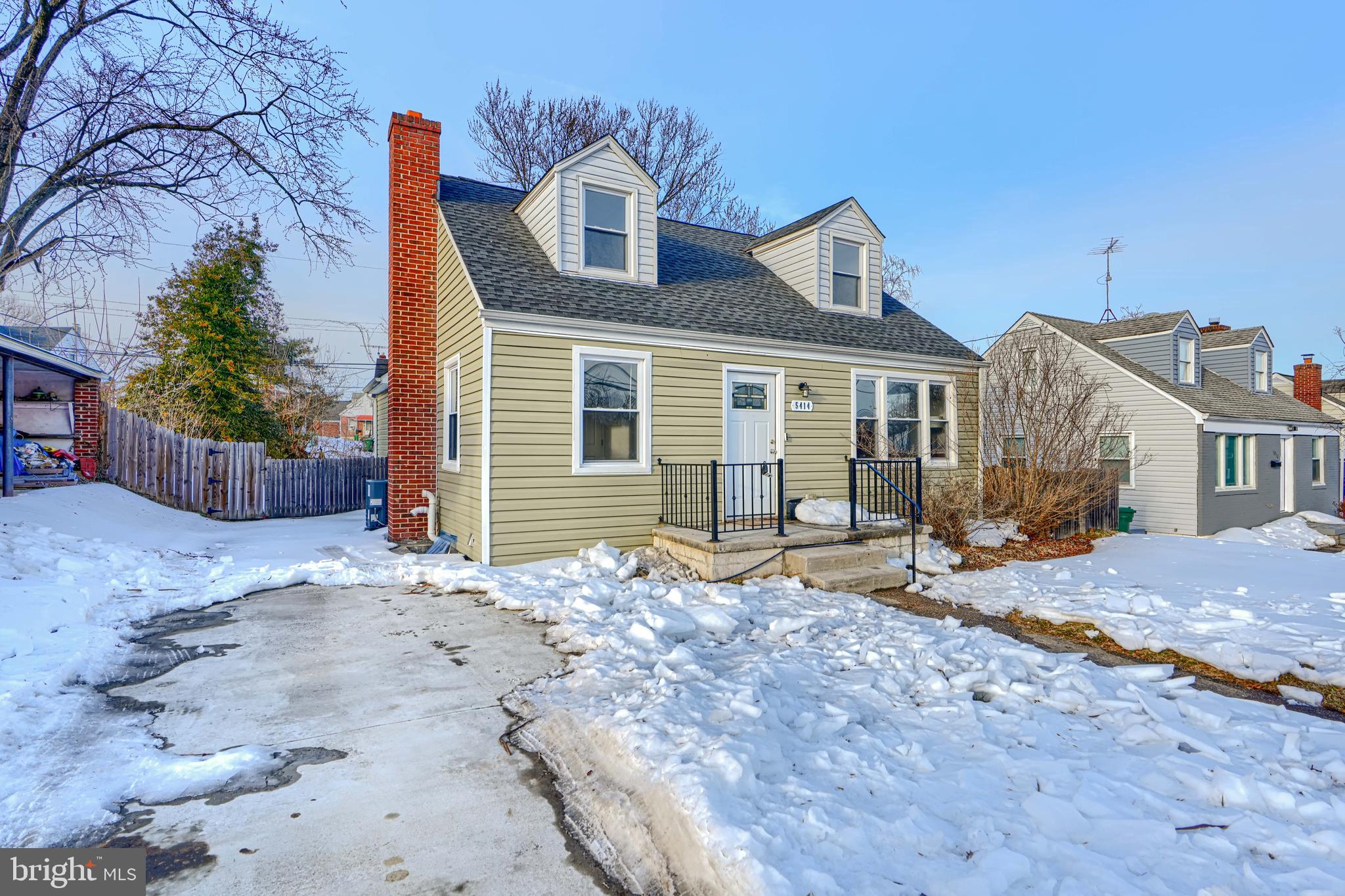 5414 Radecke Avenue Baltimore, MD 21206 - Photo 48 of 48 Driveway
