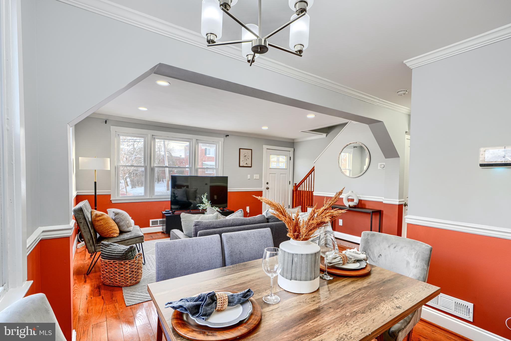5414 Radecke Avenue Baltimore, MD 21206 - Photo 9 of 48 Modern and Spacious Living & Dining Room