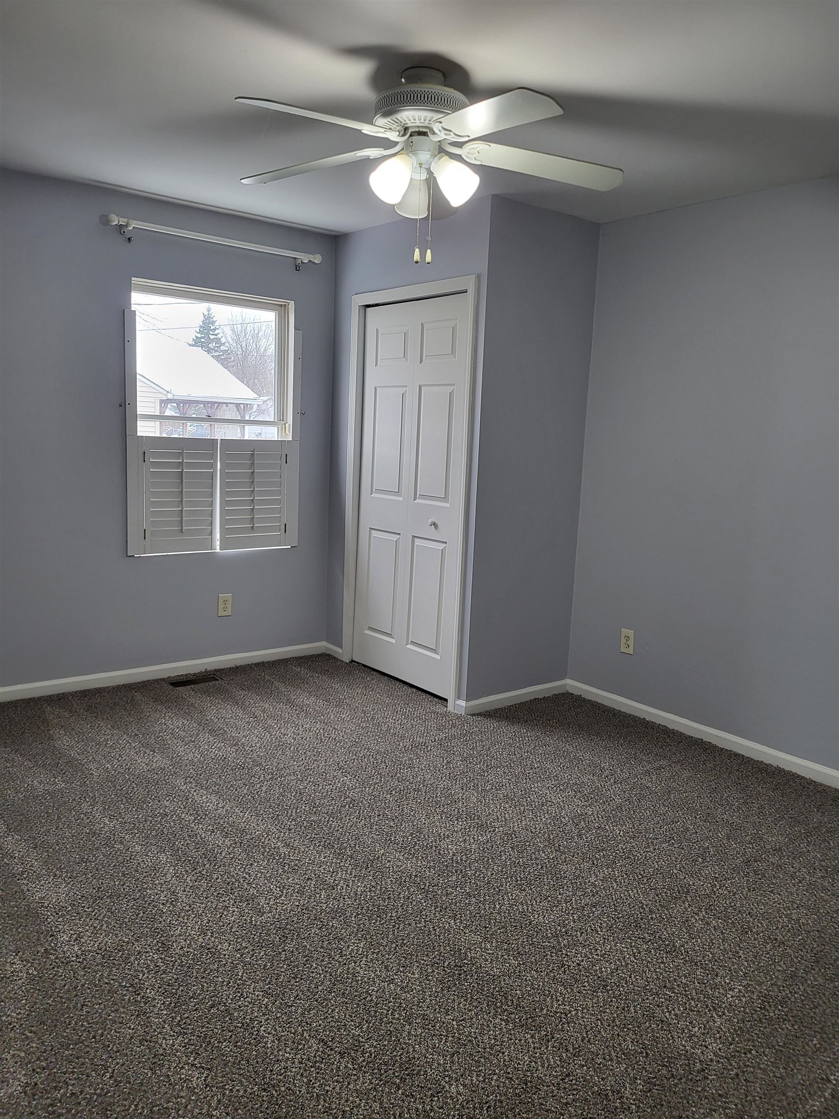 4110 Risedorph Street Burton, MI 48509 - Photo 12 of 39 50163797-45f95955-7889-4197-abe5-25abbc35d84a.JPG