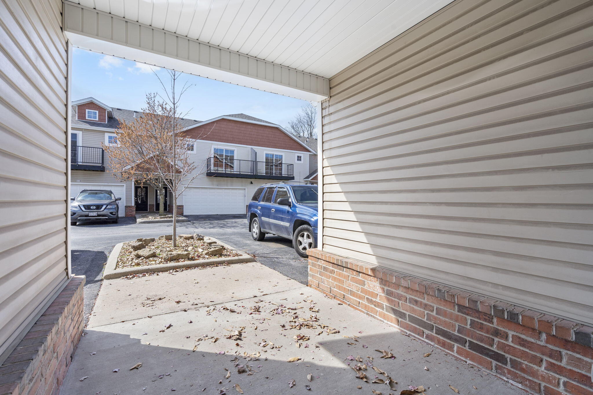 710 West Walnut Street Springfield, MO 65806 - Photo 3 of 25 3-web-or-mls-_DSC5875