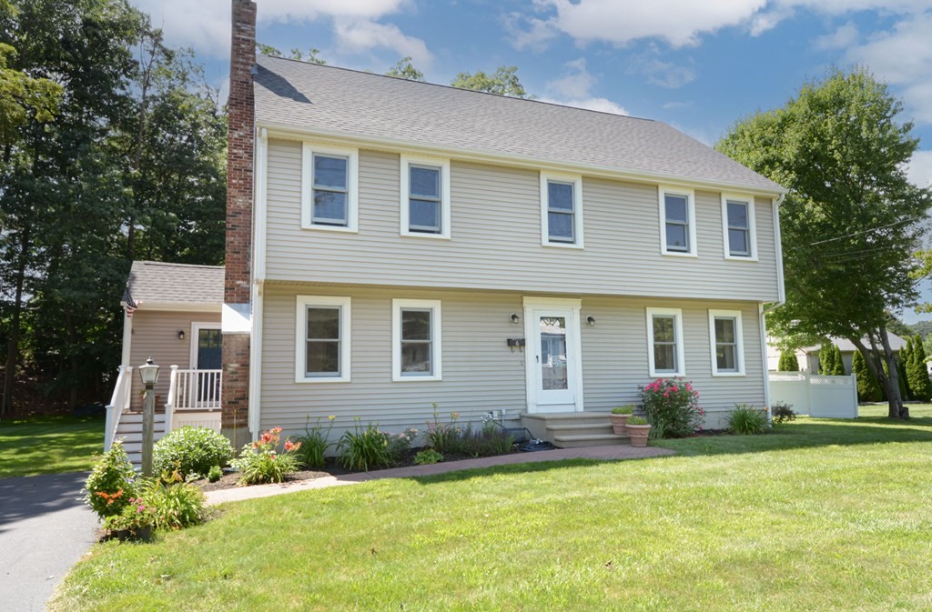 6 Rochelle Street Auburn, MA 01501 - Photo 1 of 36 Gallery Image 1