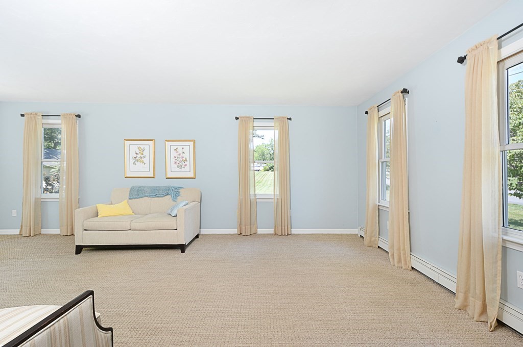 6 Rochelle Street Auburn, MA 01501 - Photo 16 of 36 Gallery Image 16