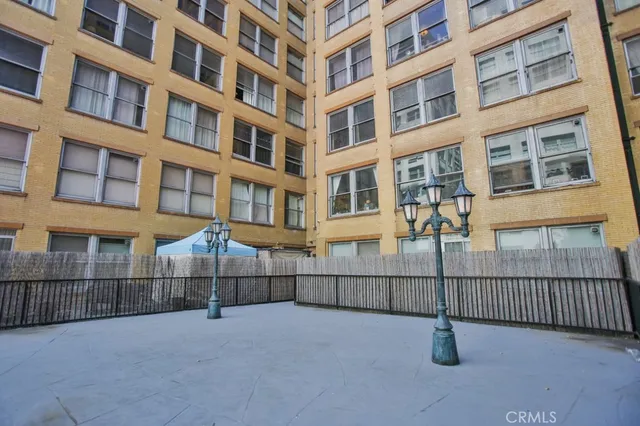 $465,000 | 215 West 7th Street, Unit 803, Los Angeles, CA 90014