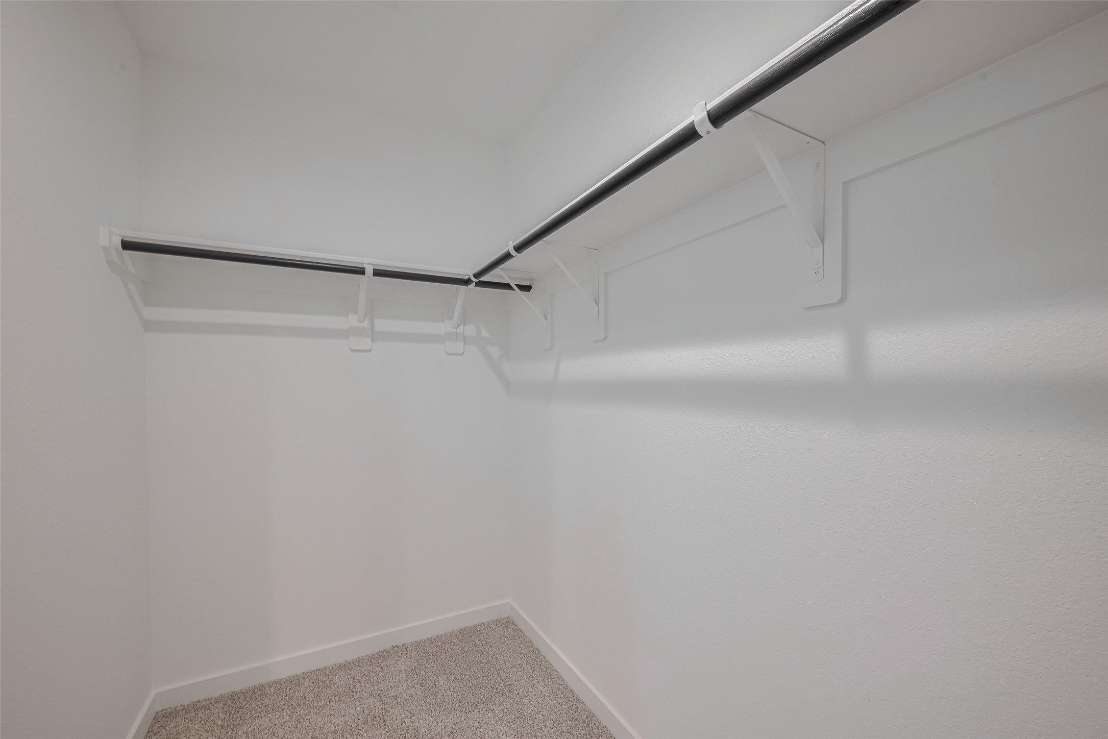 3113 Crown Gate Drive Houston, TX 77047 - Photo 36 of 38 Primary Bedroom Closet - Lots of space!