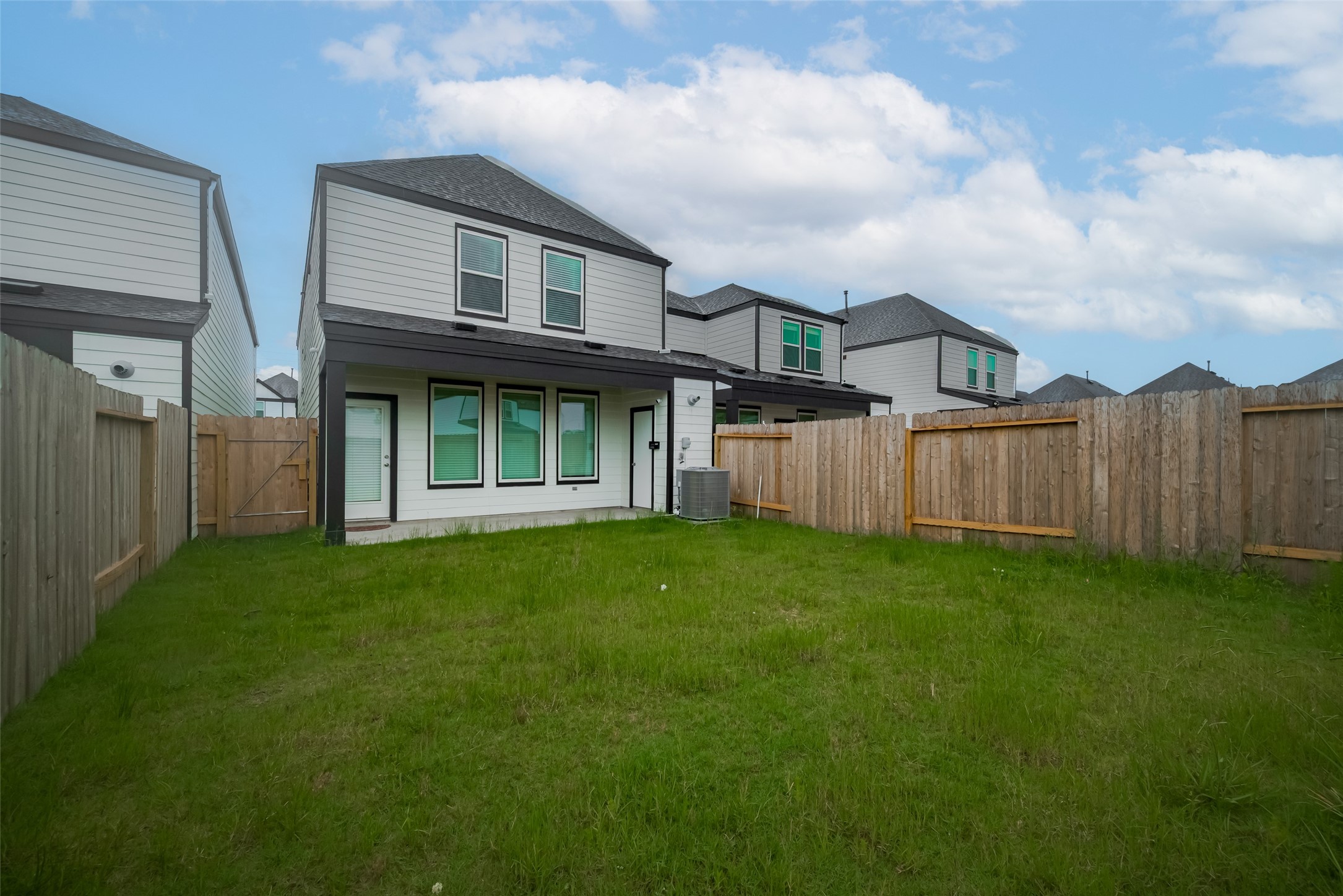 3113 Crown Gate Drive Houston, TX 77047 - Photo 37 of 38 Spacious Backyard with Covered Patio