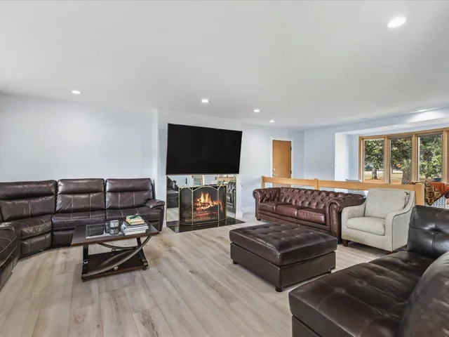 $649,900 | 1953 Harlem Boulevard, Rockford, IL 61103