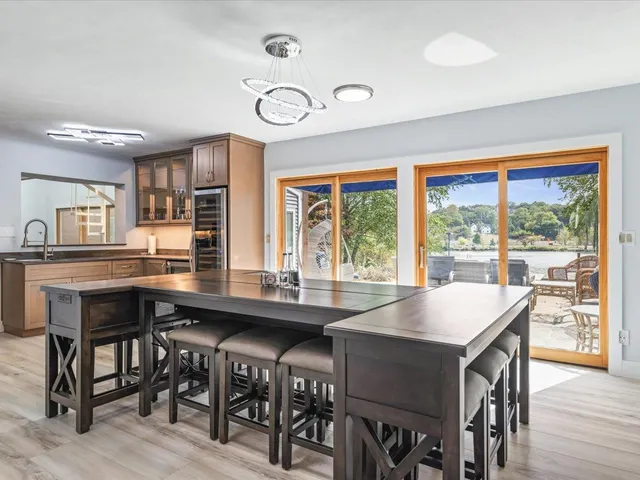 $649,900 | 1953 Harlem Boulevard, Rockford, IL 61103